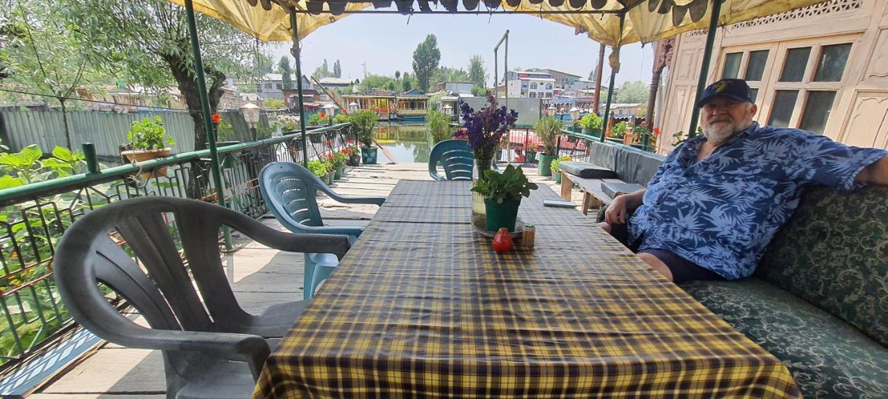 Green View Group Of Houseboats Srīnagar Buitenkant foto